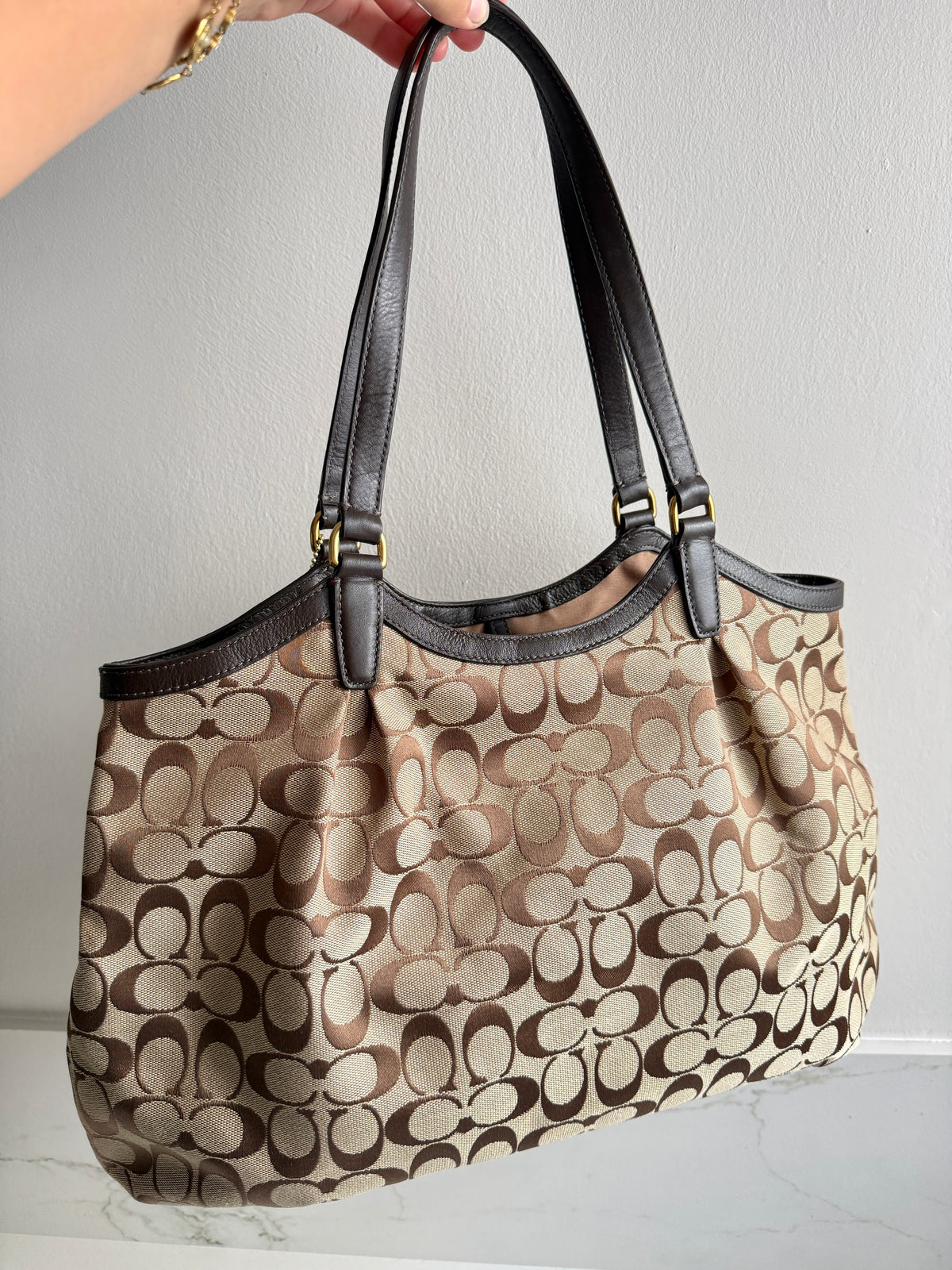 Super Rare Coach Devin Signature Tote Shoulder Bag