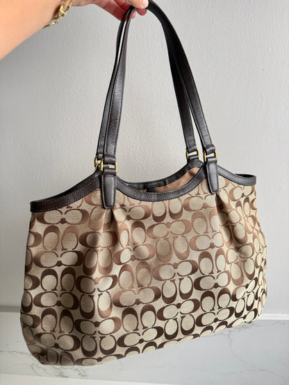 Super Rare Coach Devin Signature Tote Shoulder Bag