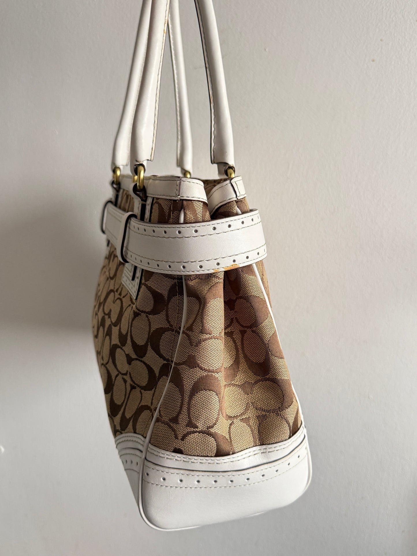 Rare Coach Hampton Signature Shoulder Bag