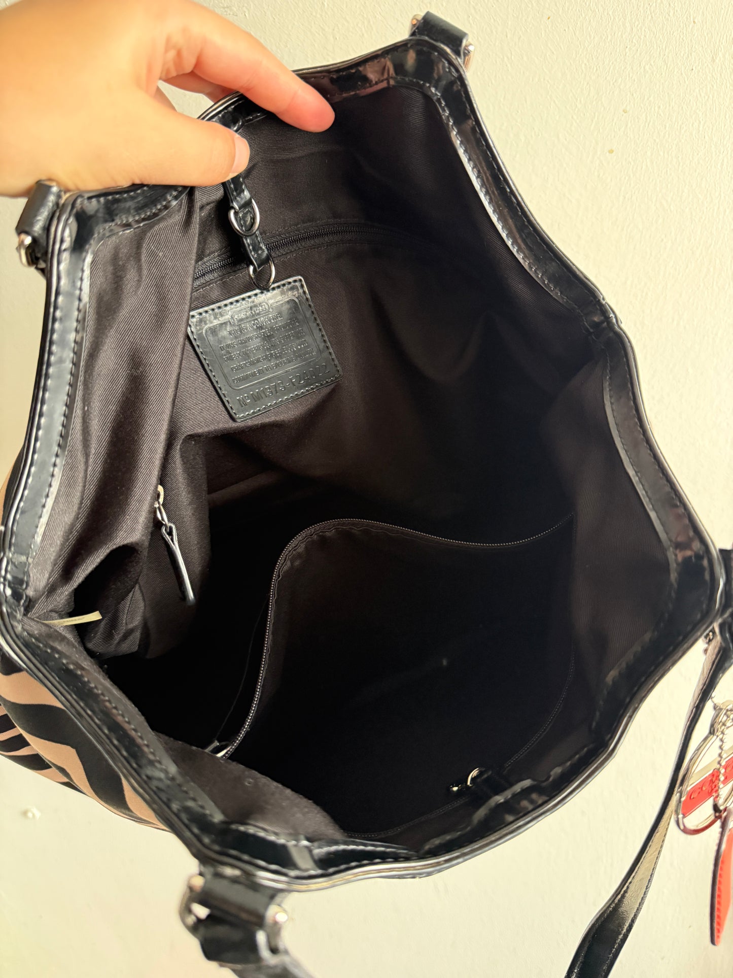 Super Rare Coach Devin Signature Tote Shoulder Bag