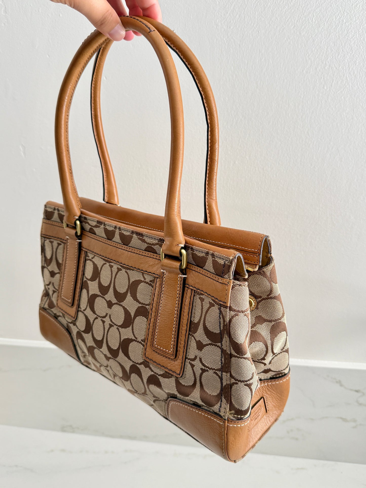Coach Hampton Signature Shoulder Bag