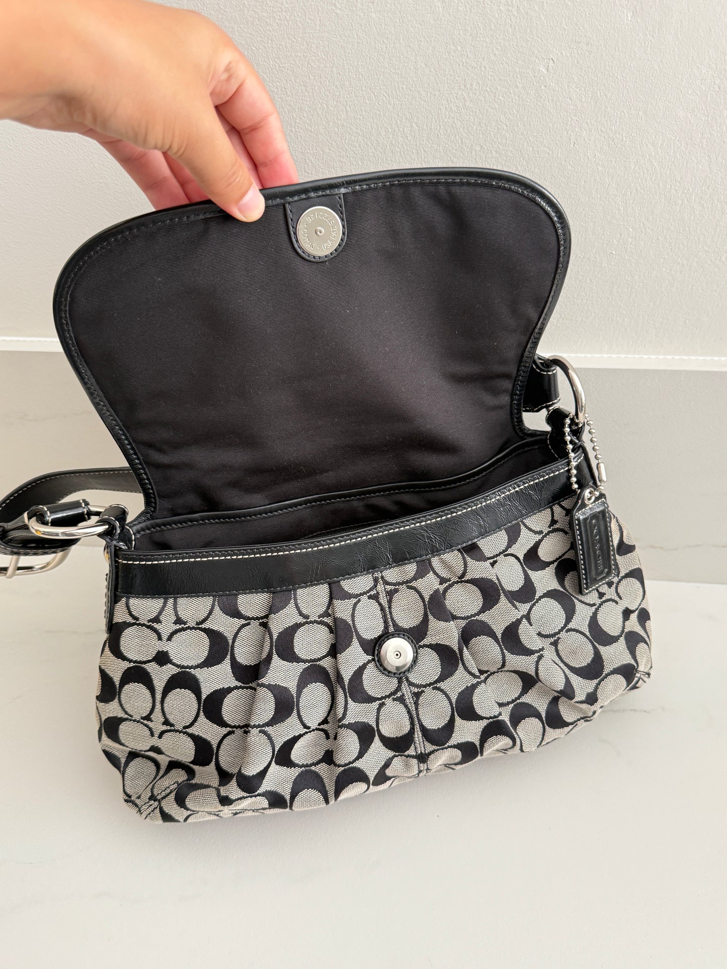 Super Rare Coach Soho Signature Shoulder Bag