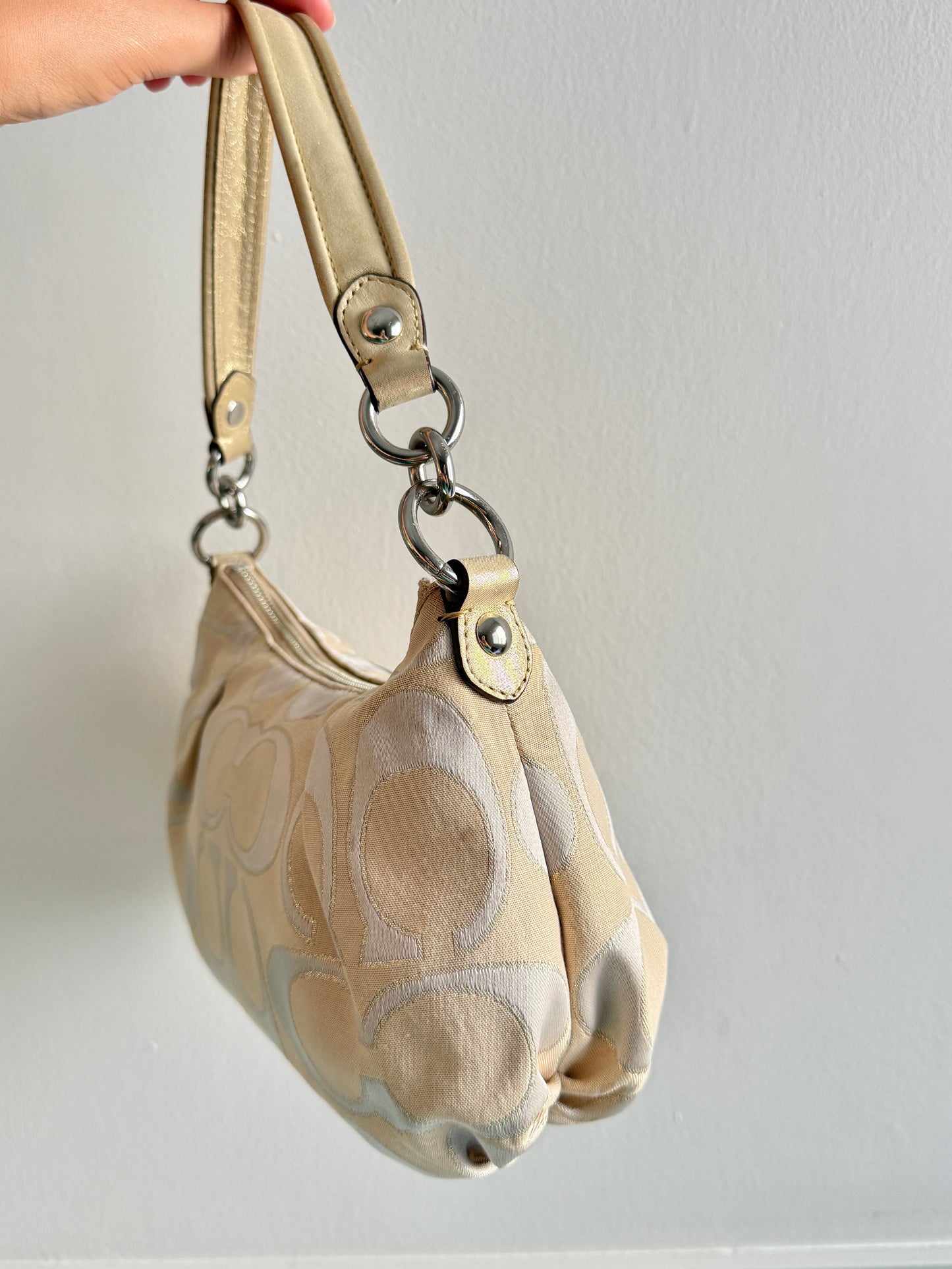 Super Rare Coach Poppy Signature Shoulder Bag