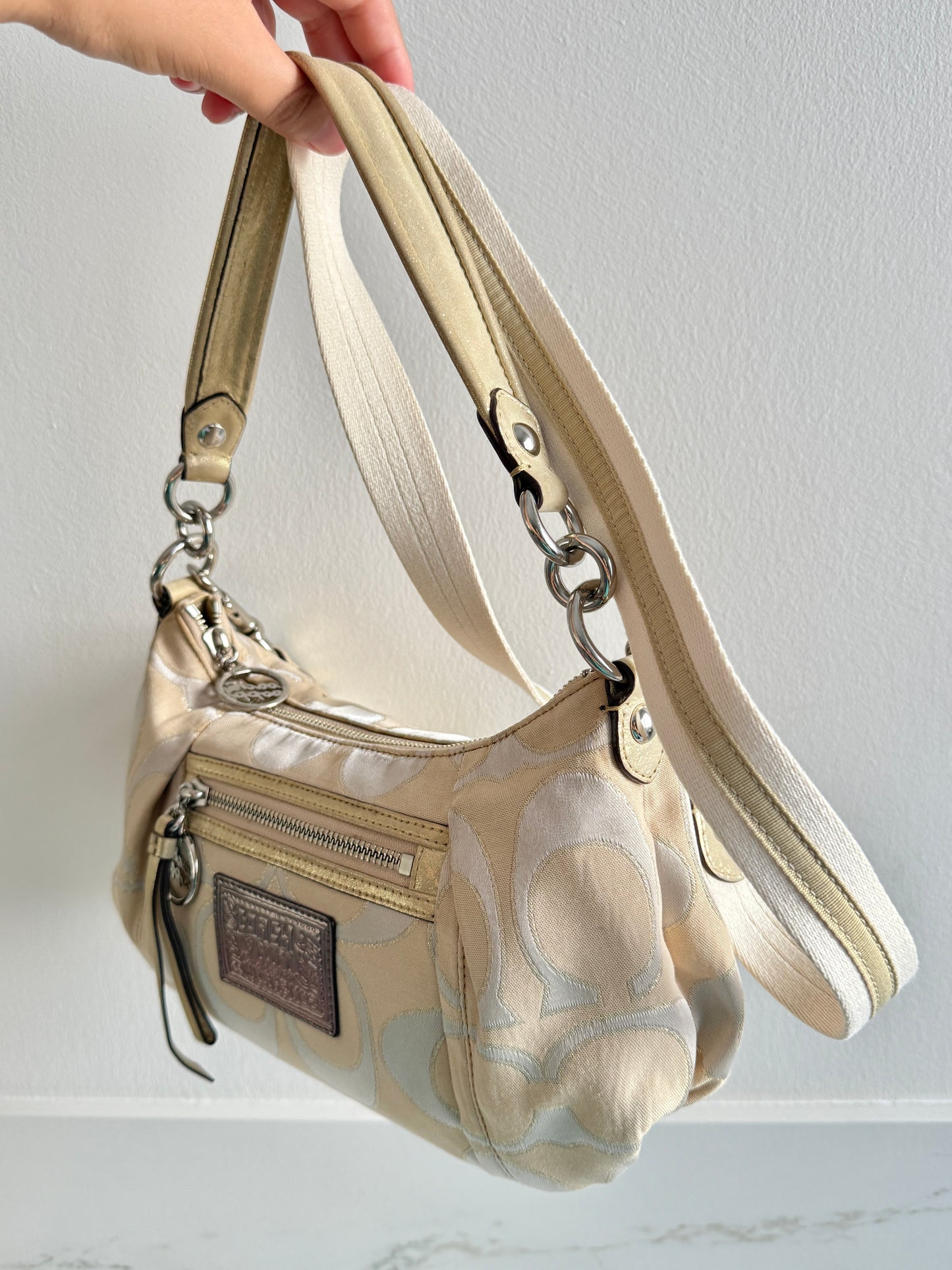 Super Rare Coach Poppy Signature Shoulder Bag