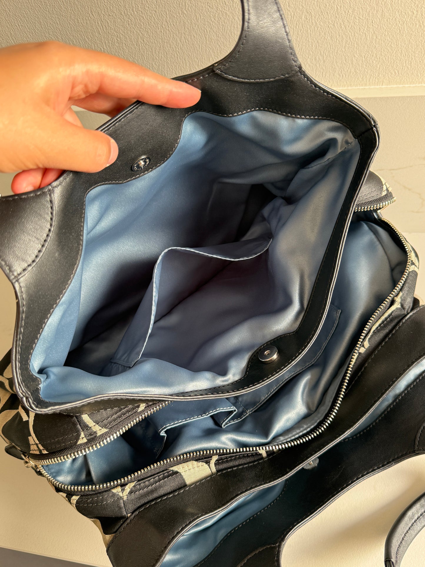 Rare Coach Lexi Signature Shoulder Bag