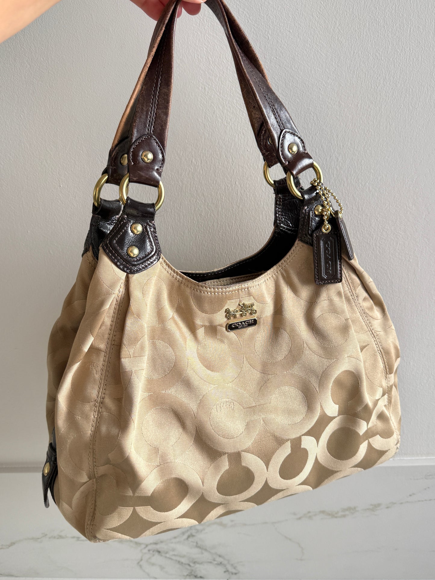 Super Rare Coach Madison Maggie Shoulder Bag