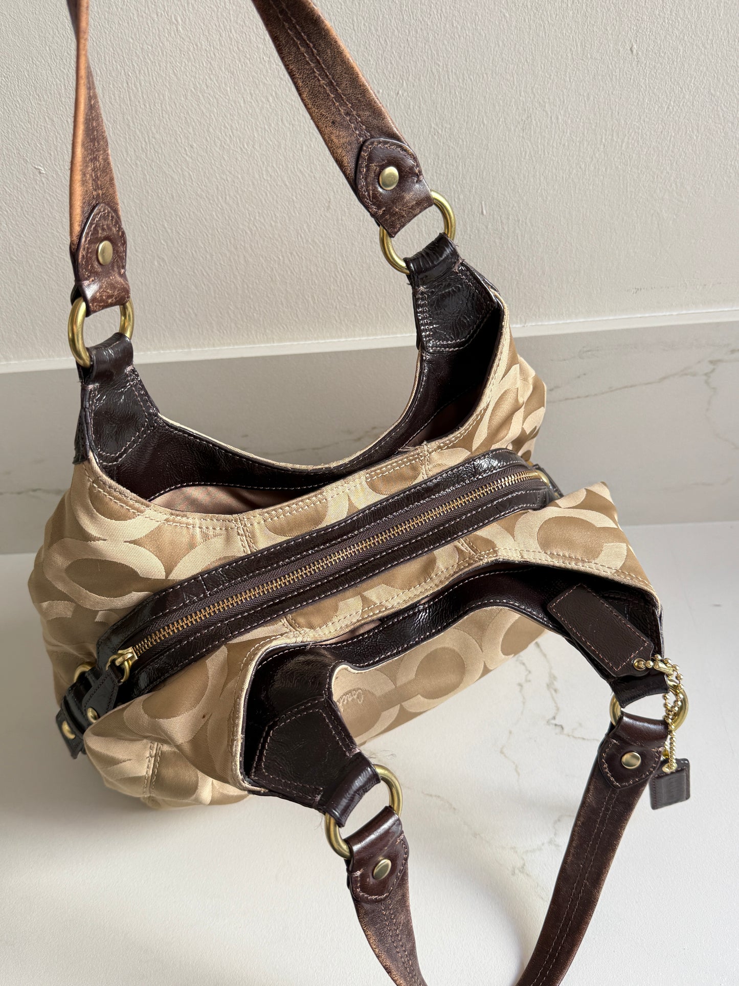 Super Rare Coach Madison Maggie Shoulder Bag