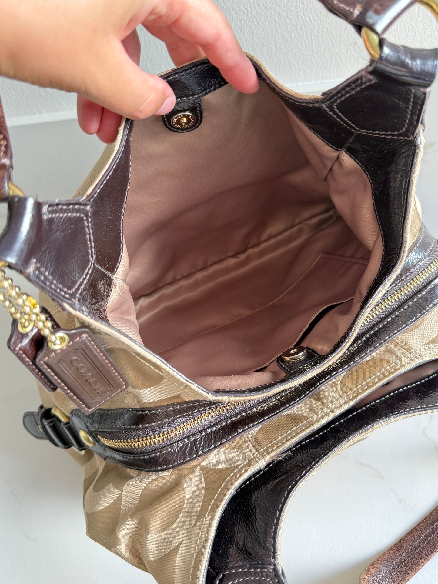 Super Rare Coach Madison Maggie Shoulder Bag