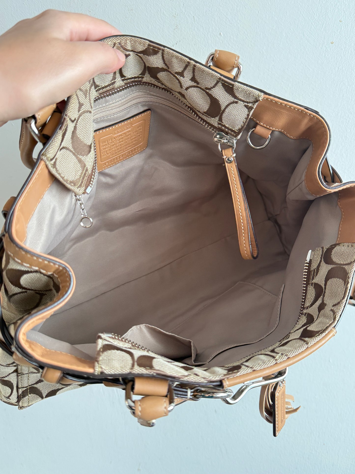 Super Rare Coach Hampton Signature Shoulder Bag